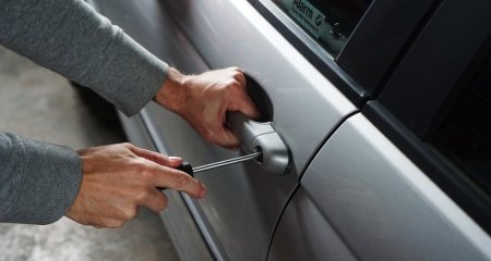 Как не платить налоги за угнанный автомобиль, рассказали в ДГД