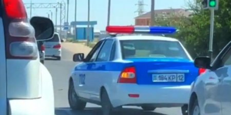 Полицейского оштрафовали в Актау за нарушение ПДД