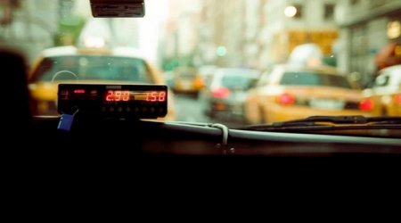 Не захотел платить: пассажир избил таксиста в Караганде