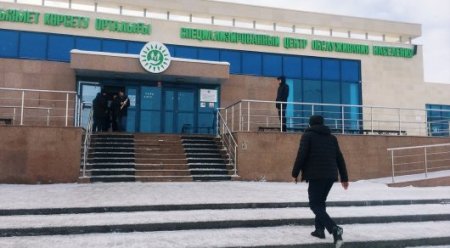 В спецЦОНах восстановили выдачу прав и регистрацию авто