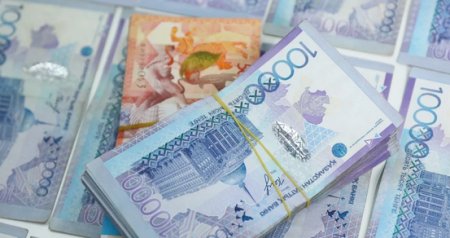 Присужденные шымкентцу полмиллиона тенге полиция хочет взыскать с уволенного сотрудника