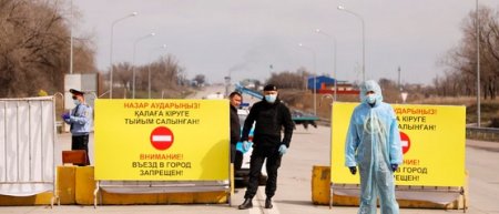 Пассажир ударил полицейского в лицо на блокпосту в Таразе