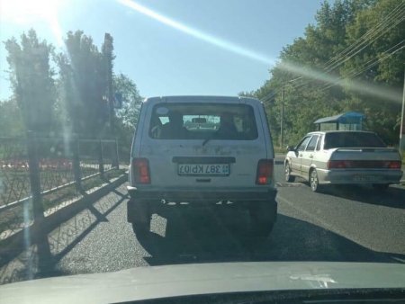 Полицейские из Уральска ездили на авто с перевернутыми госномерами