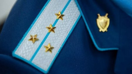 Уволен сотрудник прокуратуры после опубликования записи разговора с полицейским в Актау