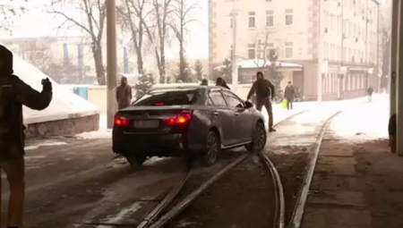 Инцидент с нарушившим ПДД казахстанским дипломатом в Киеве подтвердился
