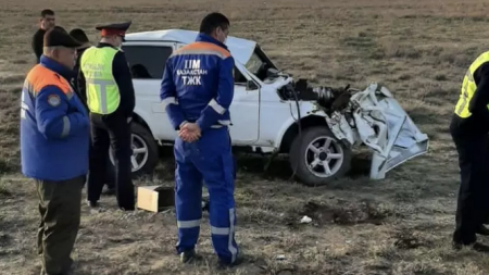 Полицейские начальники попали в ДТП в Атырауской области