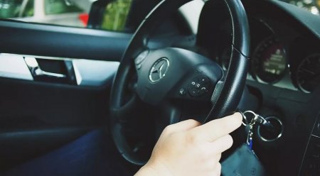 Полиция Алматы открыла "горячую линию" для владельцев иностранных авто